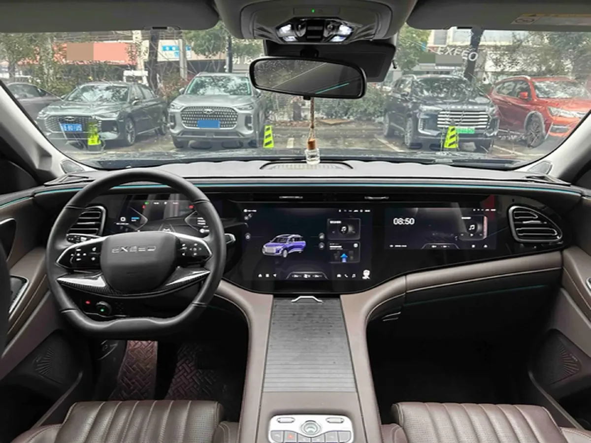 2025 Exceed VX 2.0T 261HP L4 8AT,autocango,china used car exporter,china ev exporter,chinese used car exporter,chinese used ev exporter