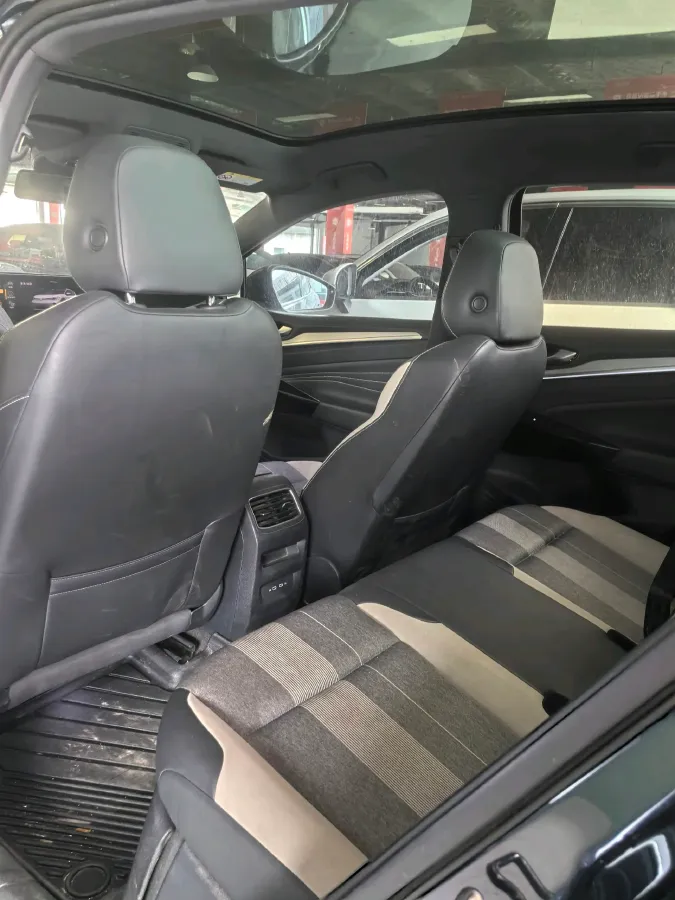 2021 Volkswagen ID.4 Crozz BEV 84.8KWH,autocango,china used car exporter,china ev exporter,chinese used car exporter,chinese used ev exporter