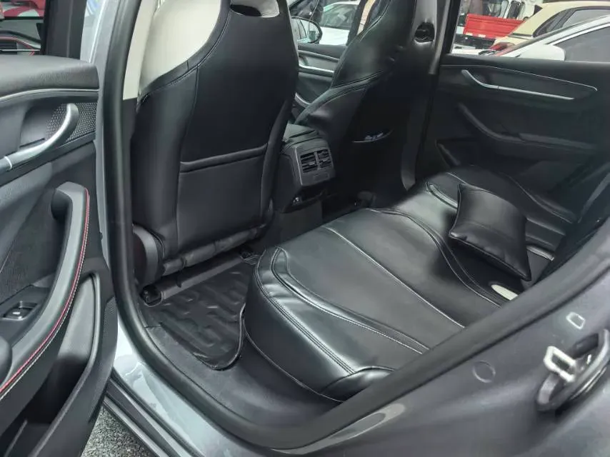 2022 Roewe RX5 MAX 1.5T 181HP L4 6AT,autocango,china used car exporter,china ev exporter,chinese used car exporter,chinese used ev exporter