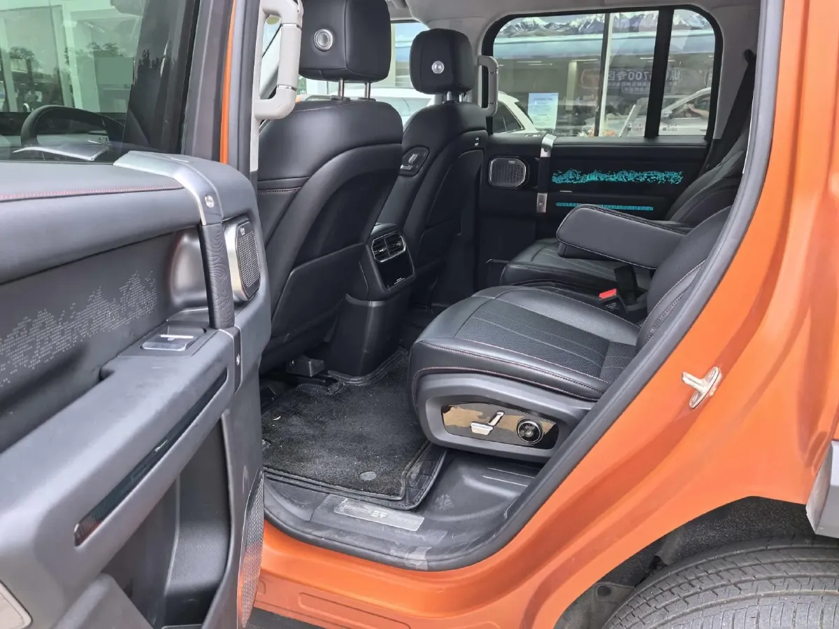 2025 Jetour Zongheng G700 2.0T 211HP L4 2DHT PHEV,autocango,china used car exporter,china ev exporter,chinese used car exporter,chinese used ev exporter