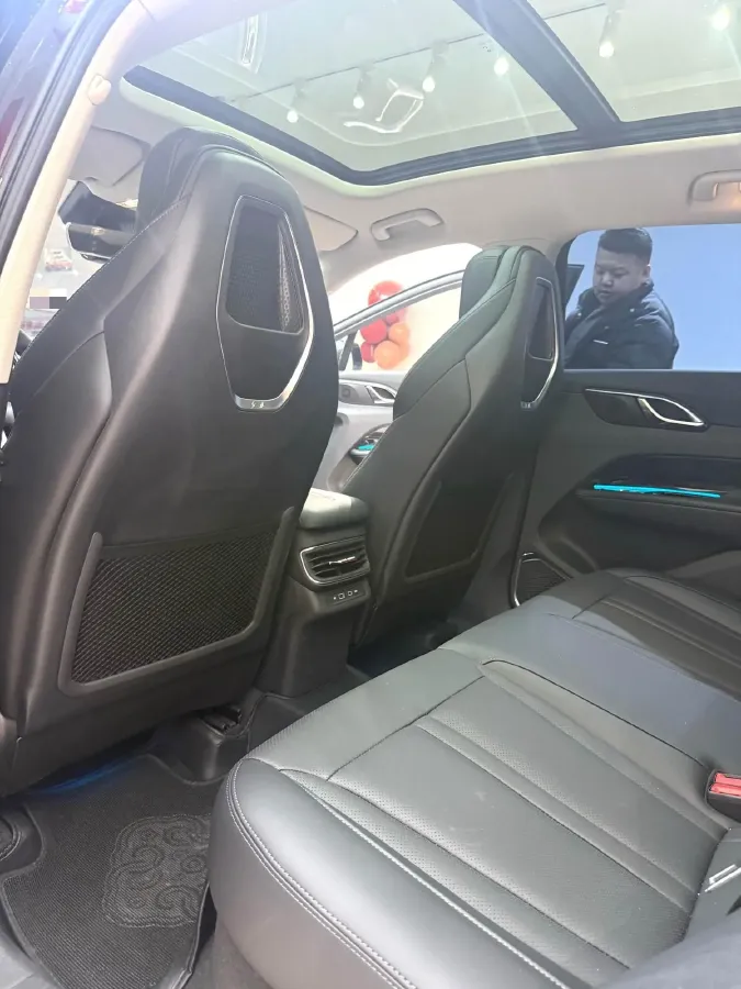 2024 HongQi HS3 1.5T 169HP L4 7DCT,autocango,china used car exporter,china ev exporter,chinese used car exporter,chinese used ev exporter