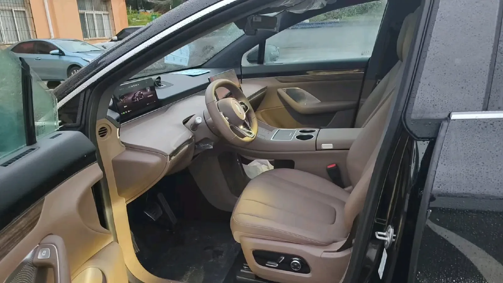 2026 Luxeed R7 REEV 156HP REEV,autocango,china used car exporter,china ev exporter,chinese used car exporter,chinese used ev exporter