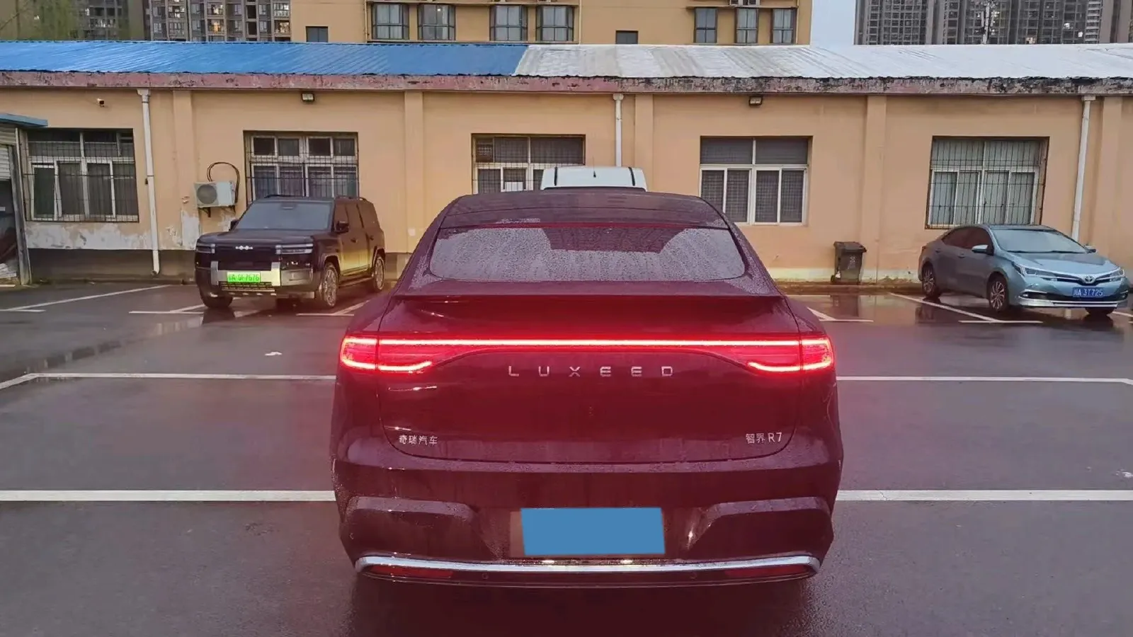 2026 Luxeed R7 REEV 156HP REEV,autocango,china used car exporter,china ev exporter,chinese used car exporter,chinese used ev exporter