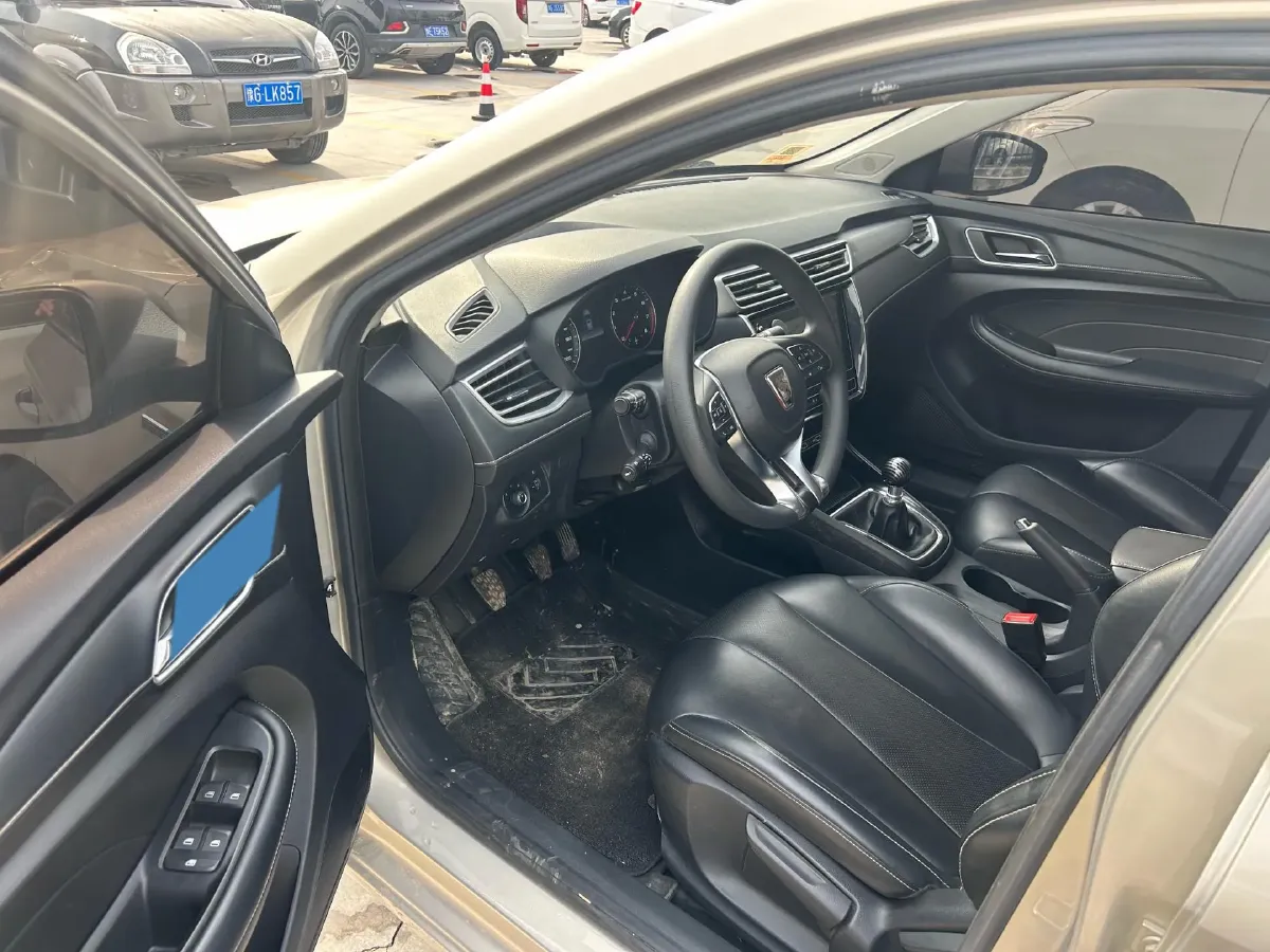 2019 Roewe i5 1.5L 120HP L4 5MT,autocango,china used car exporter,china ev exporter,chinese used car exporter,chinese used ev exporter