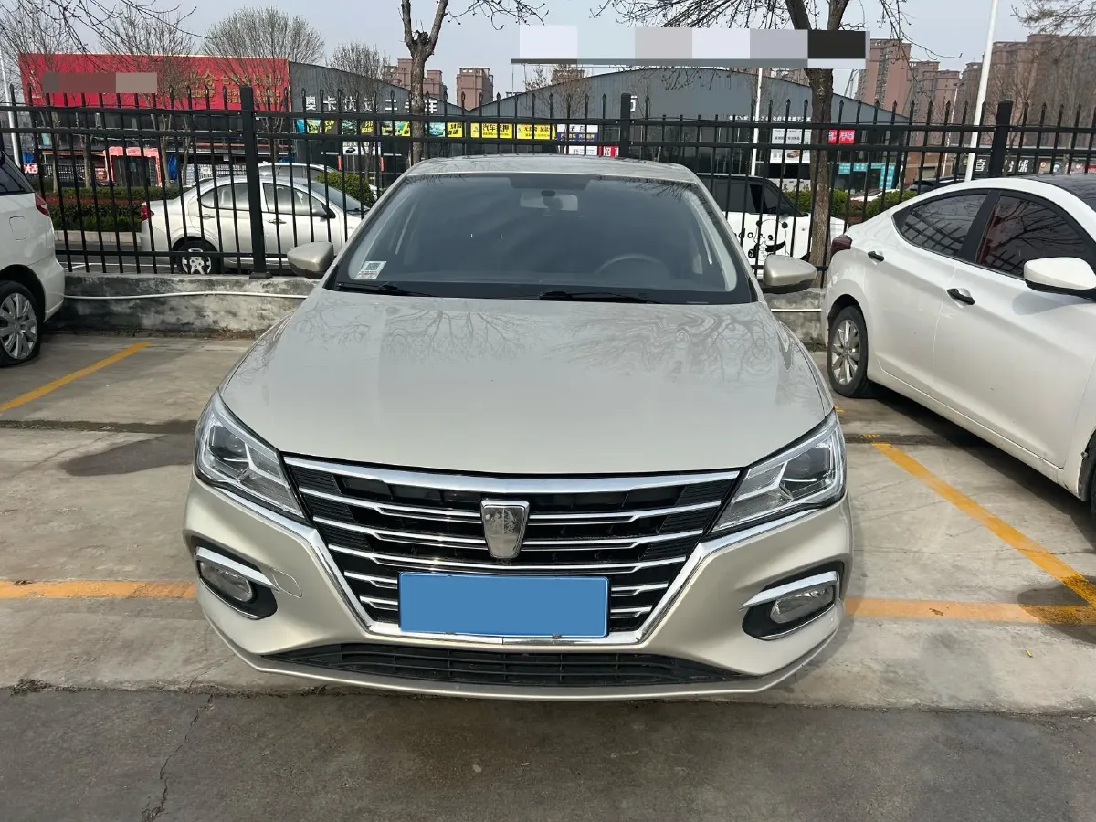 2019 Roewe i5 1.5L 120HP L4 5MT,autocango,china used car exporter,china ev exporter,chinese used car exporter,chinese used ev exporter