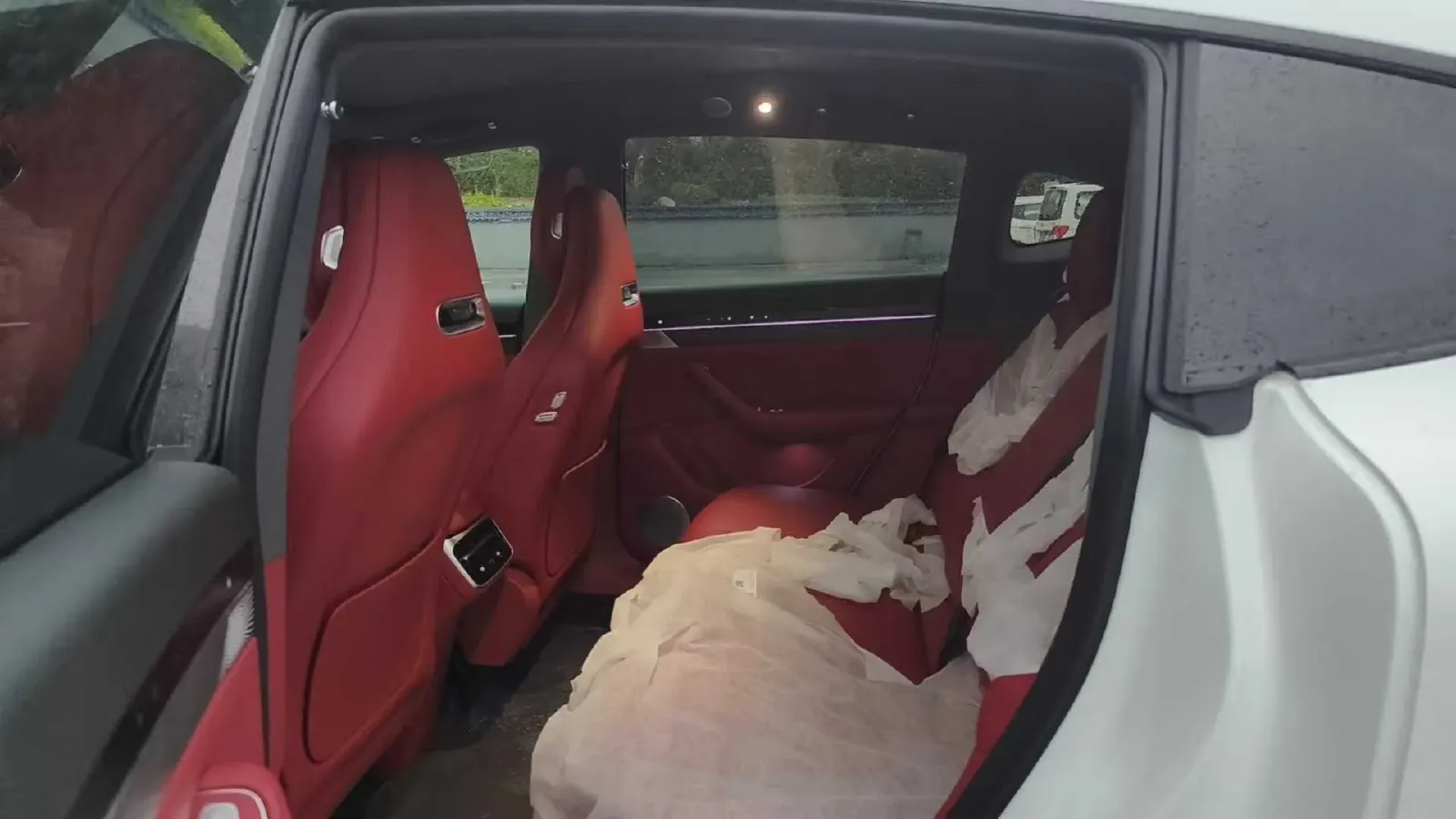 2026 Luxeed R7 REEV 156HP REEV,autocango,china used car exporter,china ev exporter,chinese used car exporter,chinese used ev exporter