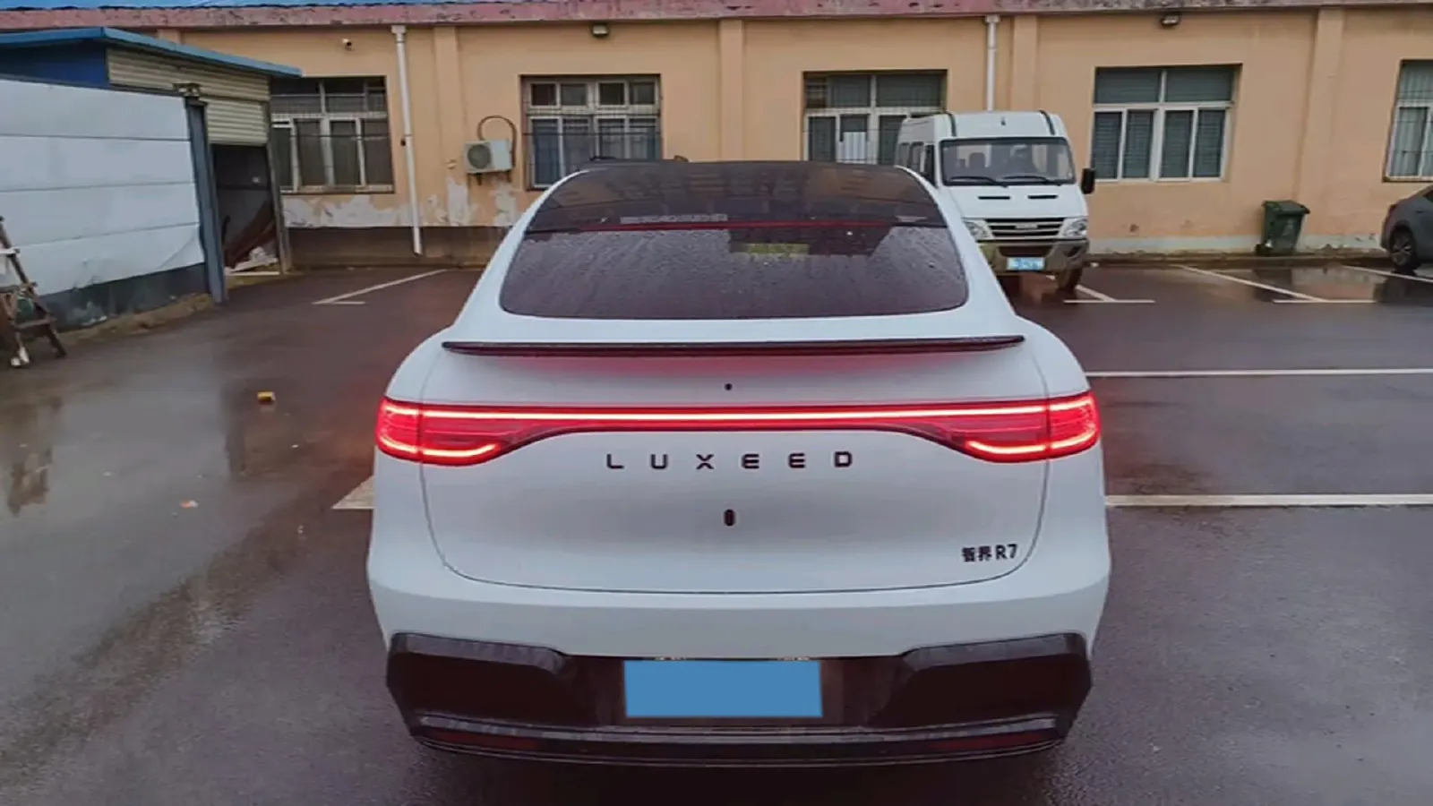 2026 Luxeed R7 REEV 156HP REEV,autocango,china used car exporter,china ev exporter,chinese used car exporter,chinese used ev exporter