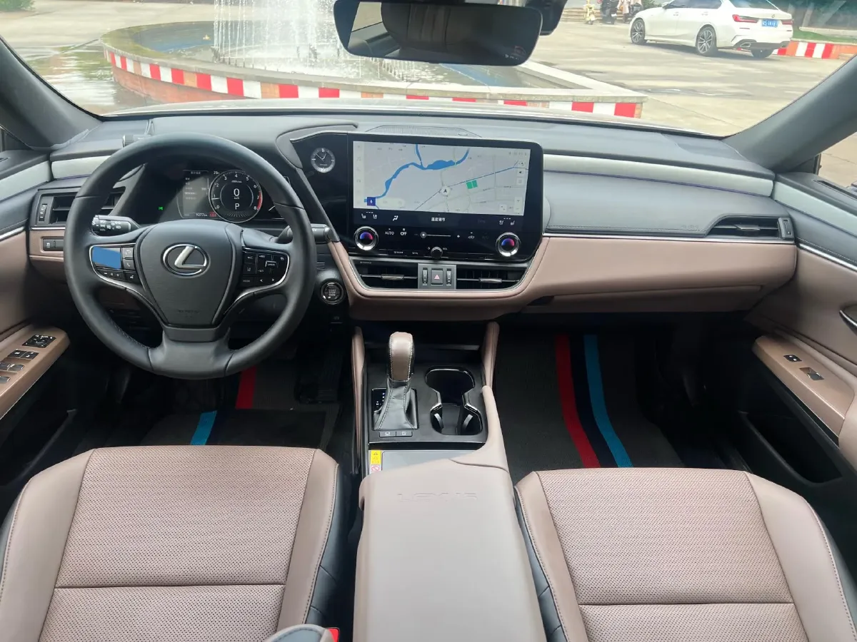 2025 Lexus ES 2.0L 173HP L4 CVT,autocango,china used car exporter,china ev exporter,chinese used car exporter,chinese used ev exporter