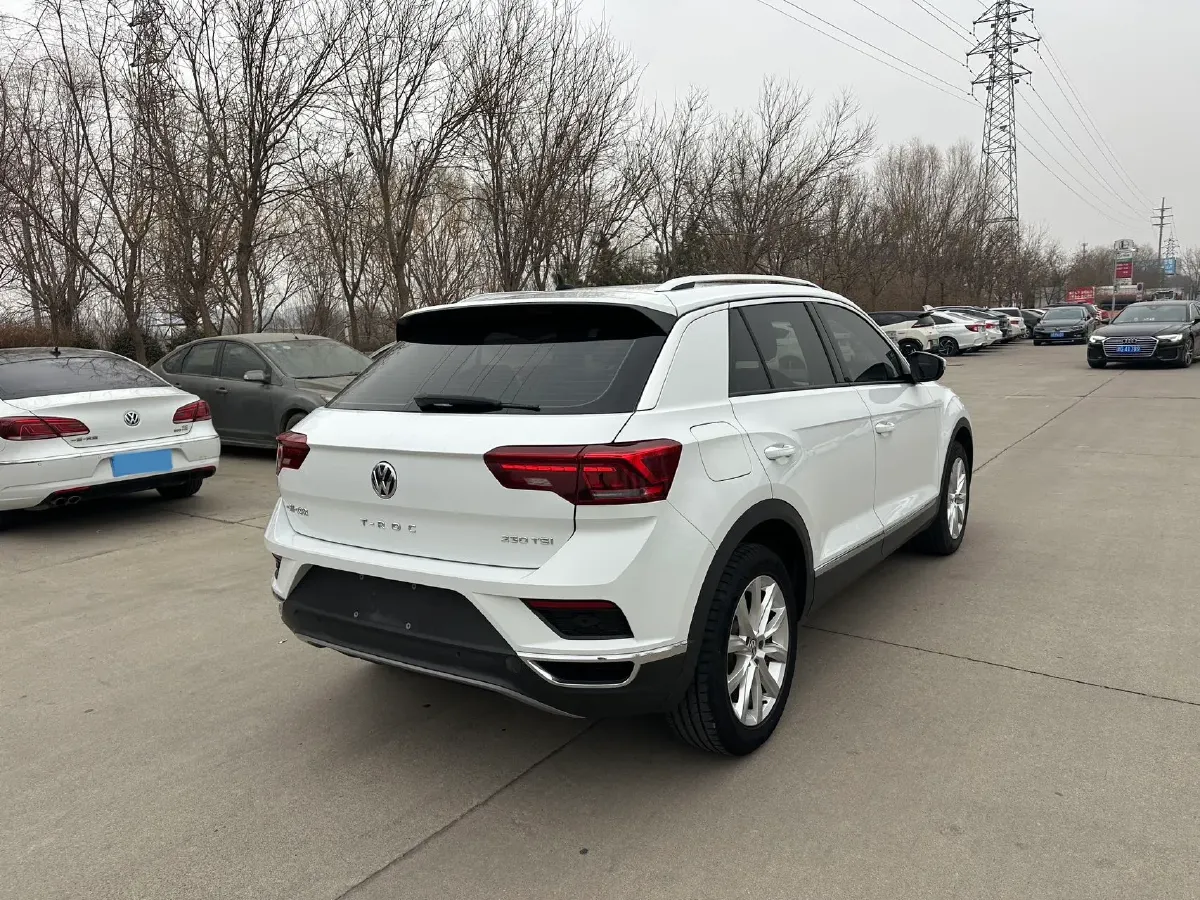 2019 Volkswagen T-Roc 1.4T 131HP L4 7DCT,autocango,china used car exporter,china ev exporter,chinese used car exporter,chinese used ev exporter