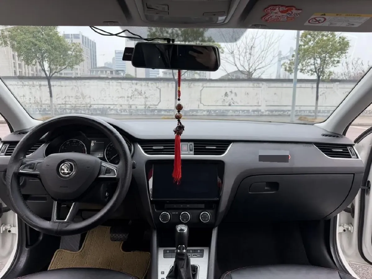 2019 Skoda Octavia 1.2T 116HP L4 7DCT,autocango,china used car exporter,china ev exporter,chinese used car exporter,chinese used ev exporter