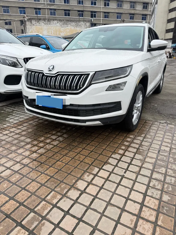 2018 Skoda Kodiak 2.0T 186HP L4 7DCT,autocango,china used car exporter,china ev exporter,chinese used car exporter,chinese used ev exporter