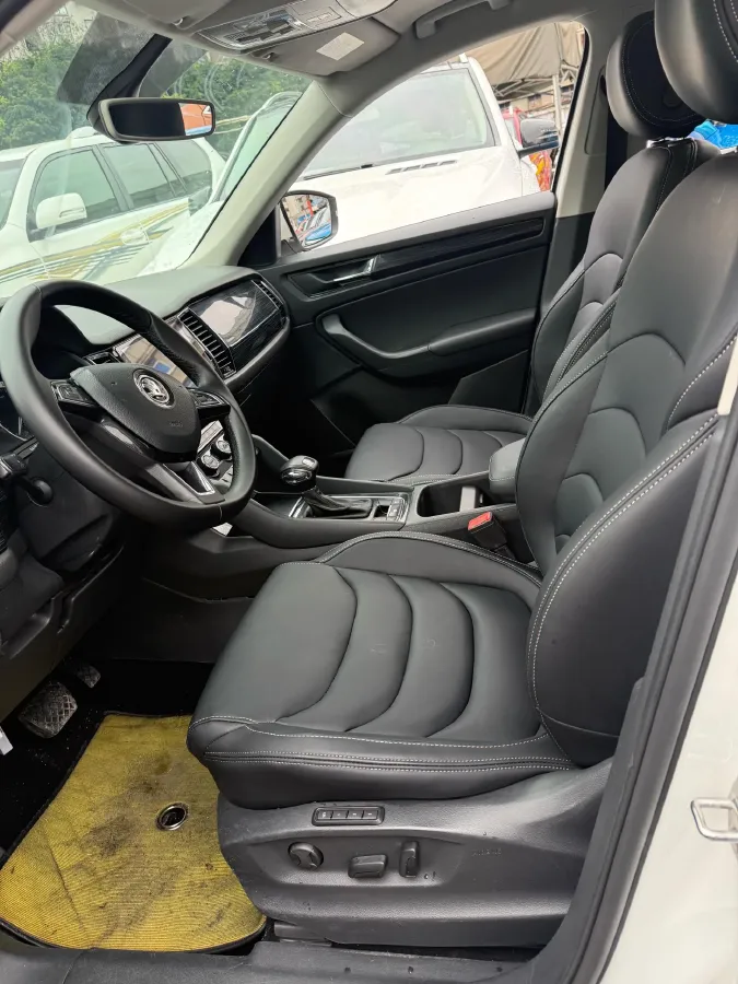 2018 Skoda Kodiak 2.0T 186HP L4 7DCT,autocango,china used car exporter,china ev exporter,chinese used car exporter,chinese used ev exporter