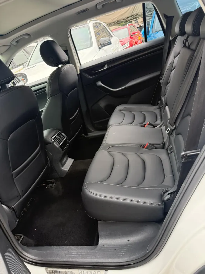 2018 Skoda Kodiak 2.0T 186HP L4 7DCT,autocango,china used car exporter,china ev exporter,chinese used car exporter,chinese used ev exporter