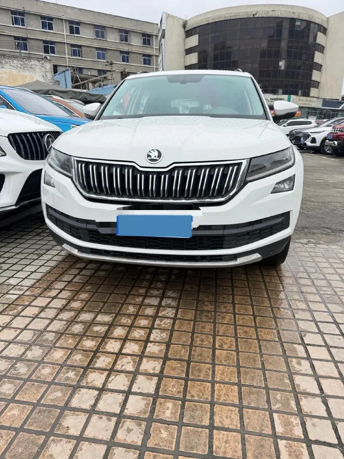 2018 Skoda Kodiak 2.0T 186HP L4 7DCT,autocango,china used car exporter,china ev exporter,chinese used car exporter,chinese used ev exporter