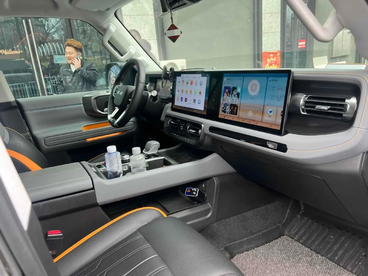 2025 Beijing BJ40 REEV REEV 188HP REEV 40.3KWH,autocango,china used car exporter,china ev exporter,chinese used car exporter,chinese used ev exporter