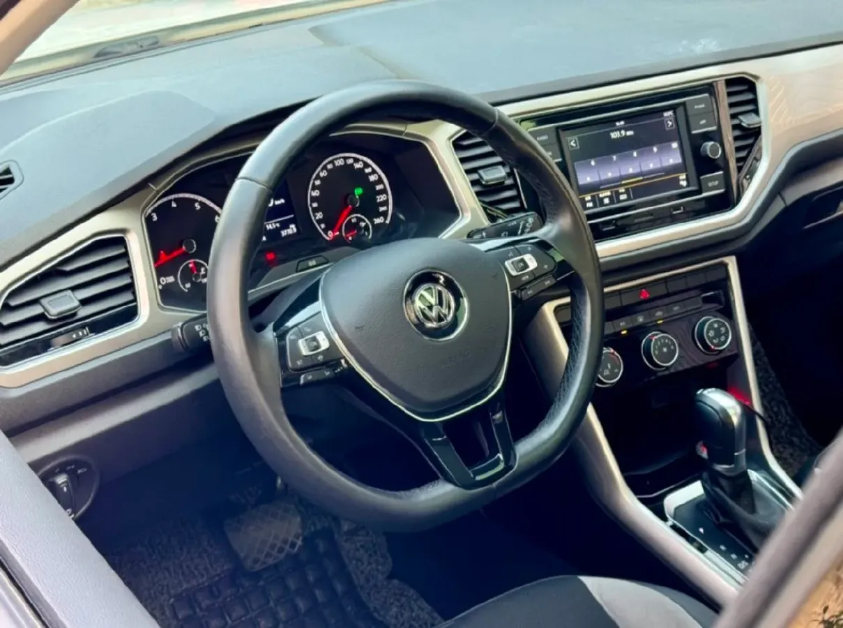 2020 Volkswagen T-Roc 1.4T 131HP L4 7DCT,autocango,china used car exporter,china ev exporter,chinese used car exporter,chinese used ev exporter