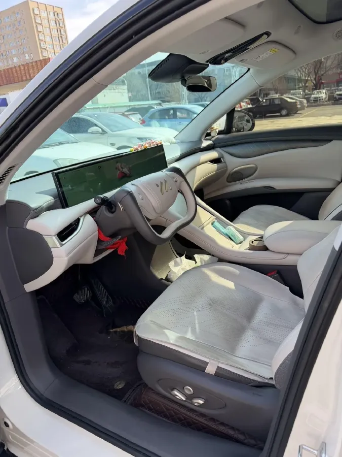 2025 IM LS6 BEV 75KWH,autocango,china used car exporter,china ev exporter,chinese used car exporter,chinese used ev exporter