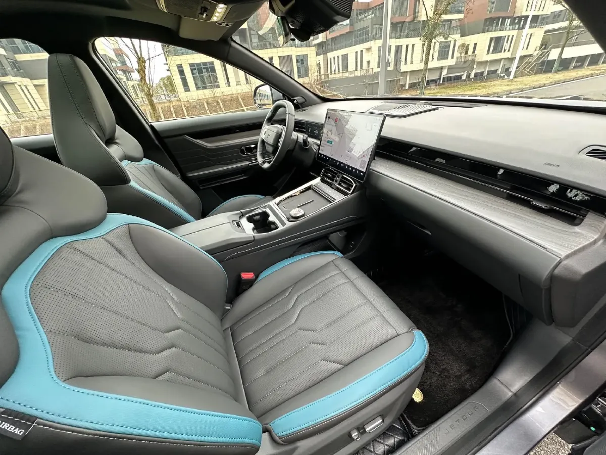 2024 Jetour ShanHai L6 1.5T 156HP L4 1DHT PHEV 19.43KWH,autocango,china used car exporter,china ev exporter,chinese used car exporter,chinese used ev exporter