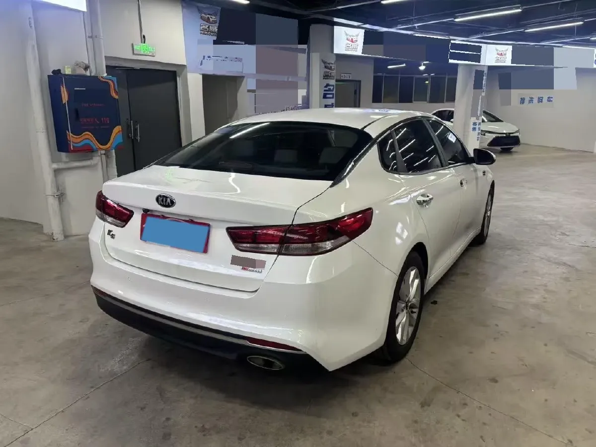 2016 Kia K5 2.0L 161HP L4 6AT,autocango,china used car exporter,china ev exporter,chinese used car exporter,chinese used ev exporter