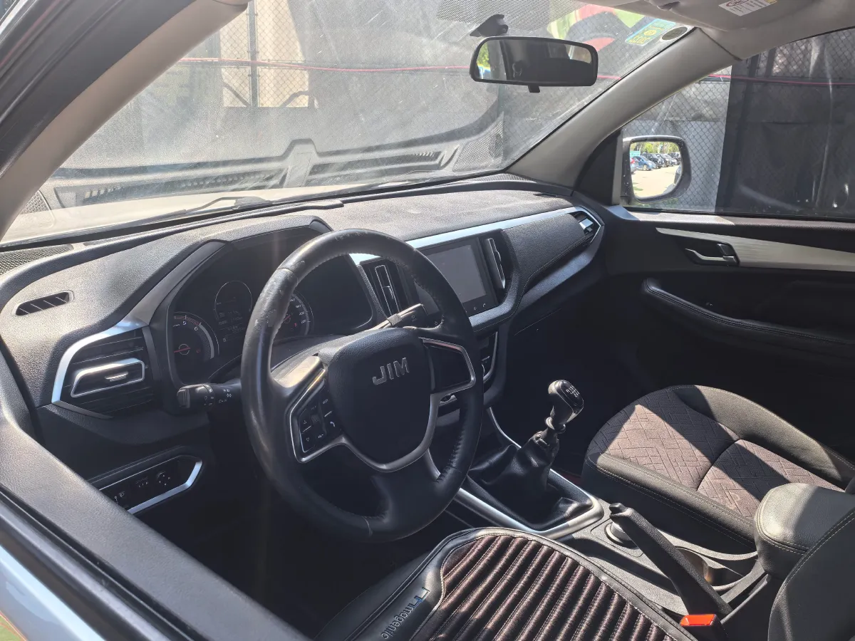 2019 Isuzu RE-MAX Jim 2.0T 204HP L4 5MT,autocango,china used car exporter,china ev exporter,chinese used car exporter,chinese used ev exporter