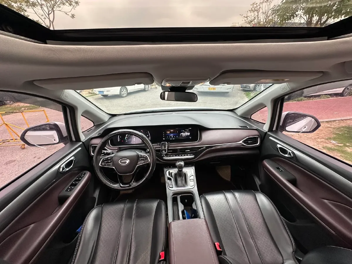 2021 GAC Trumpchi M6 1.5T 169HP L4 7DCT,autocango,china used car exporter,china ev exporter,chinese used car exporter,chinese used ev exporter