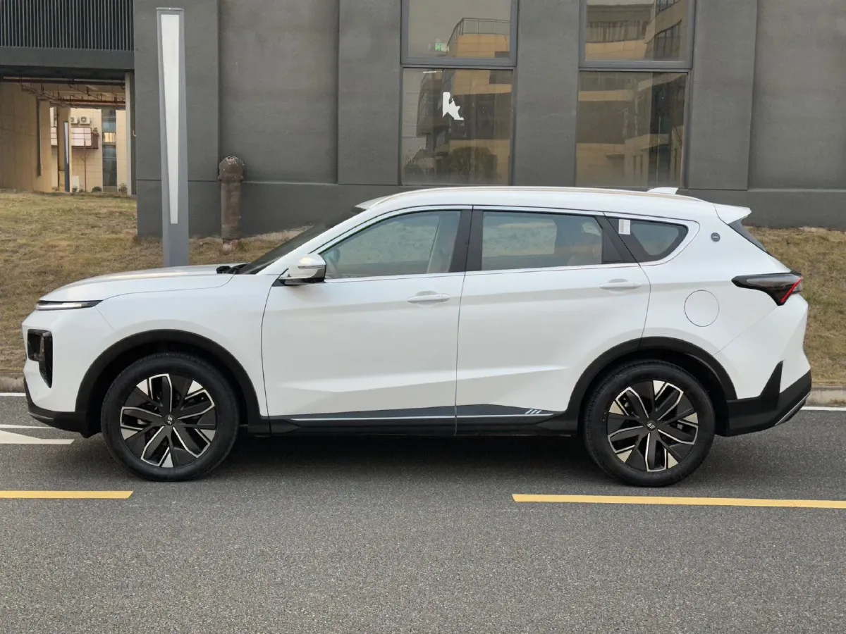 2024 Chery Tiggo8L 2.0T 254HP L4 8AT,autocango,china used car exporter,china ev exporter,chinese used car exporter,chinese used ev exporter