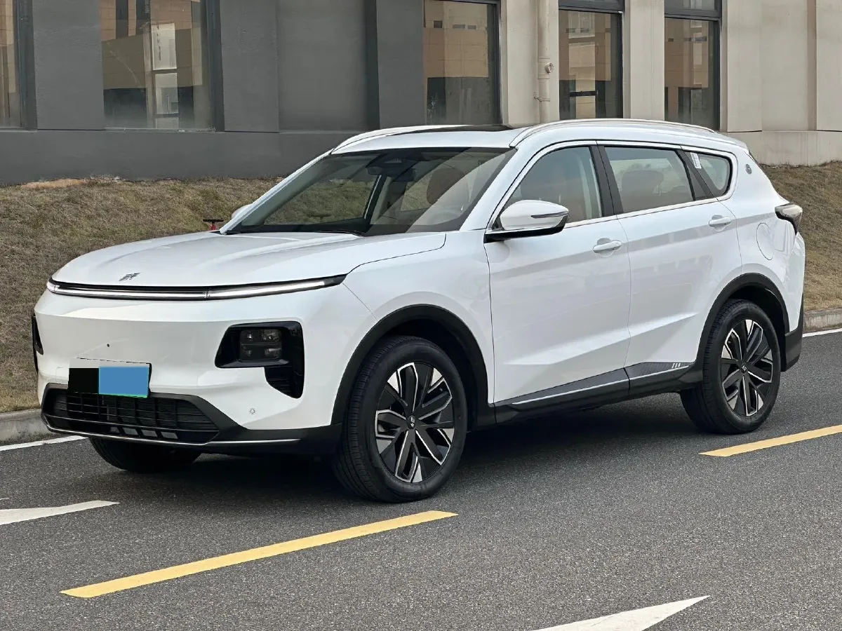 2024 Chery Tiggo8L 2.0T 254HP L4 8AT,autocango,china used car exporter,china ev exporter,chinese used car exporter,chinese used ev exporter
