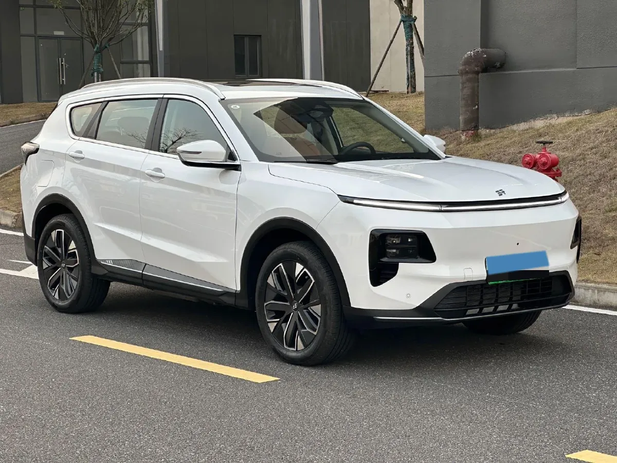 2024 Chery Tiggo8L 2.0T 254HP L4 8AT,autocango,china used car exporter,china ev exporter,chinese used car exporter,chinese used ev exporter