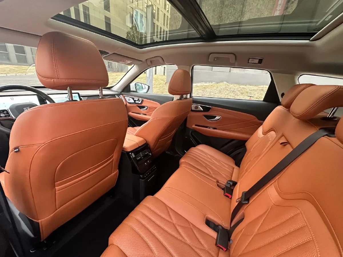 2024 Chery Tiggo8L 2.0T 254HP L4 8AT,autocango,china used car exporter,china ev exporter,chinese used car exporter,chinese used ev exporter