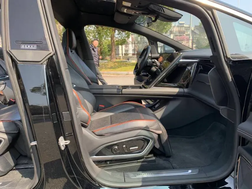 2022 HiPhi X BEV 97KWH,autocango,china used car exporter,china ev exporter,chinese used car exporter,chinese used ev exporter