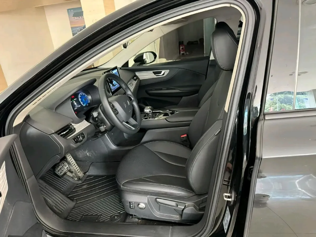 2023 HongQi E-QM5 BEV 82KWH,autocango,china used car exporter,china ev exporter,chinese used car exporter,chinese used ev exporter