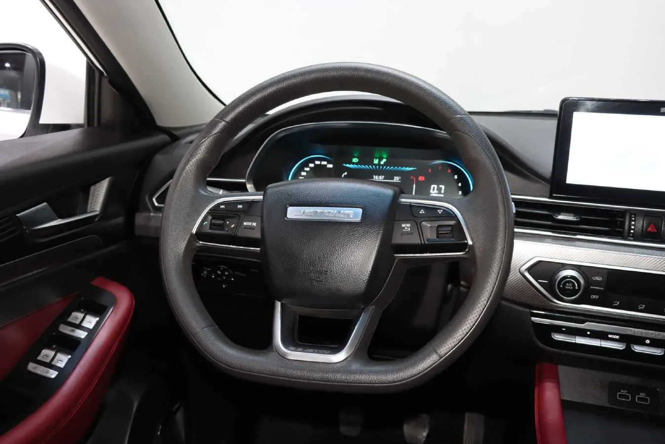 2022 Jetour X70S 1.5T 156HP L4 6MT,autocango,china used car exporter,china ev exporter,chinese used car exporter,chinese used ev exporter