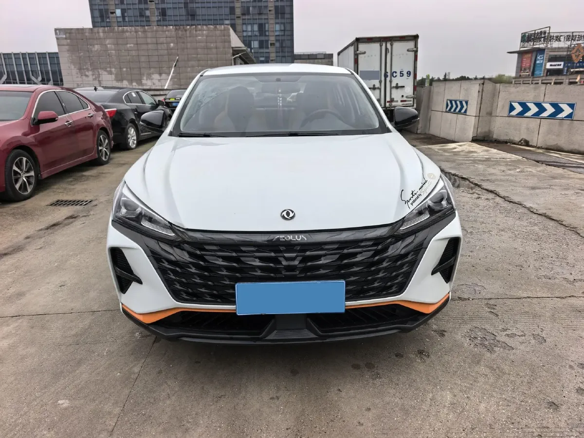 2023 DongFeng Aeolus YiXuan 1.5L 125HP L4 6DCT,autocango,china used car exporter,china ev exporter,chinese used car exporter,chinese used ev exporter