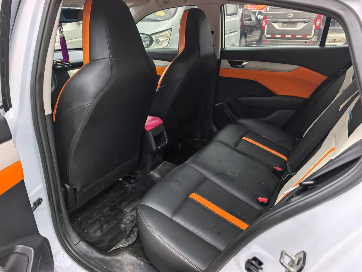 2023 DongFeng Aeolus YiXuan 1.5L 125HP L4 6DCT,autocango,china used car exporter,china ev exporter,chinese used car exporter,chinese used ev exporter