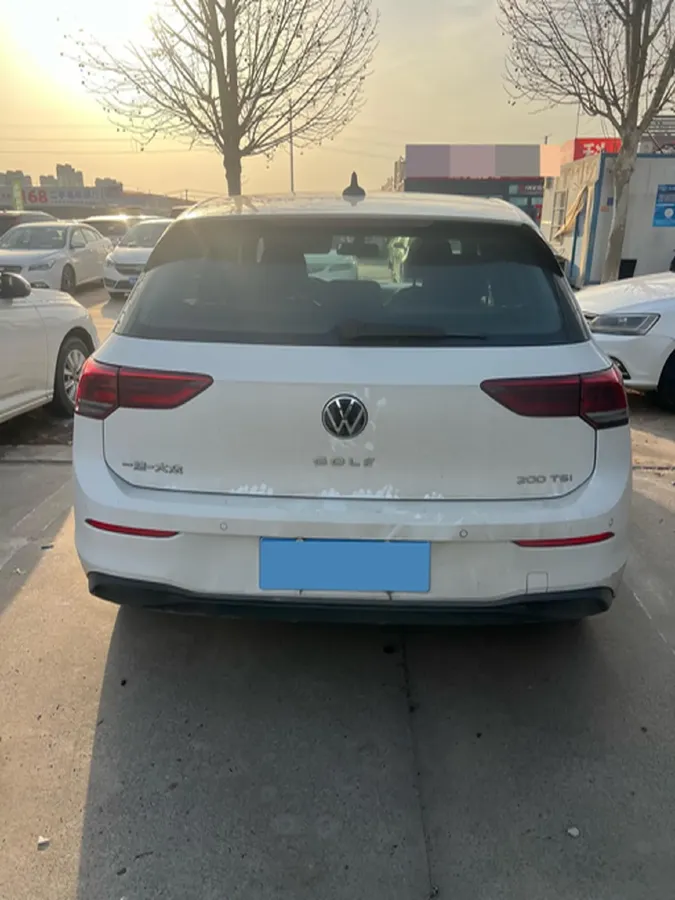 2023 Volkswagen Golf 1.2T 116HP L4 7DCT,autocango,china used car exporter,china ev exporter,chinese used car exporter,chinese used ev exporter
