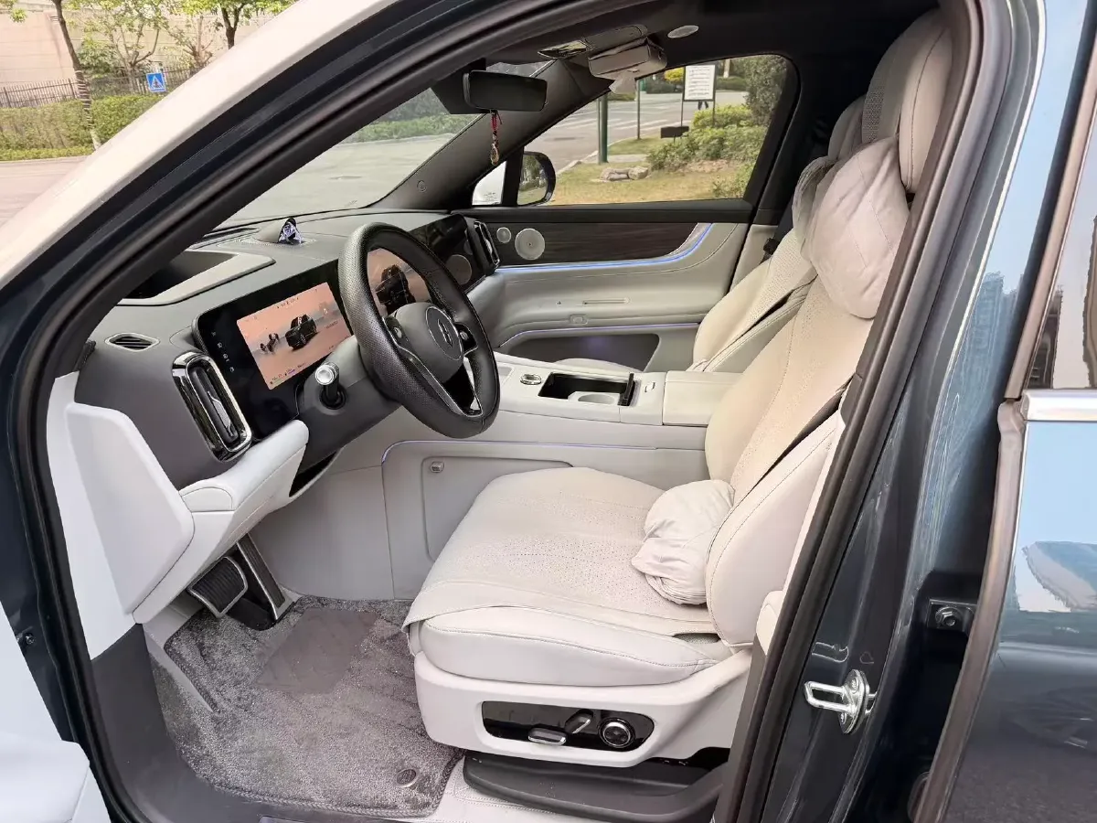 2024 AITO AITO M9 1.5T 152HP L4 REEV 42KWH,autocango,china used car exporter,china ev exporter,chinese used car exporter,chinese used ev exporter