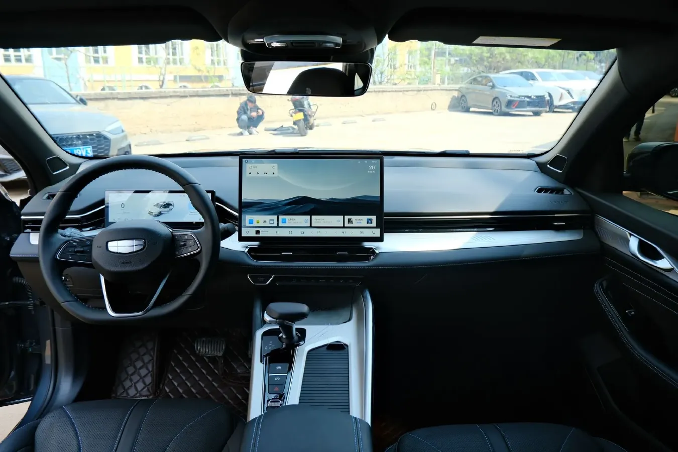 2025 Geely Preface 1.5T 181HP L4 7DCT,autocango,china used car exporter,china ev exporter,chinese used car exporter,chinese used ev exporter