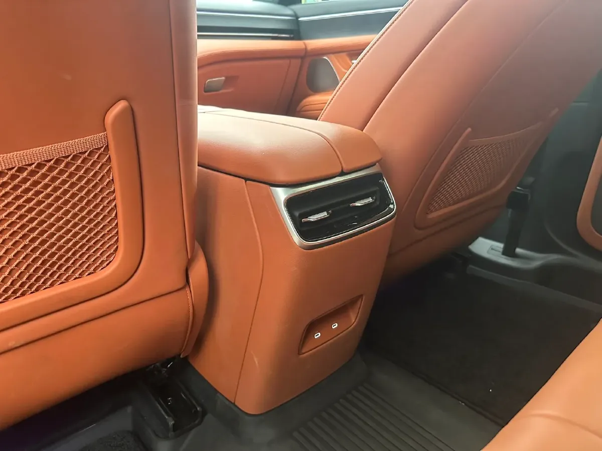 2025 AITO AITO M5 1.5T 152HP L4 REEV 42KWH,autocango,china used car exporter,china ev exporter,chinese used car exporter,chinese used ev exporter