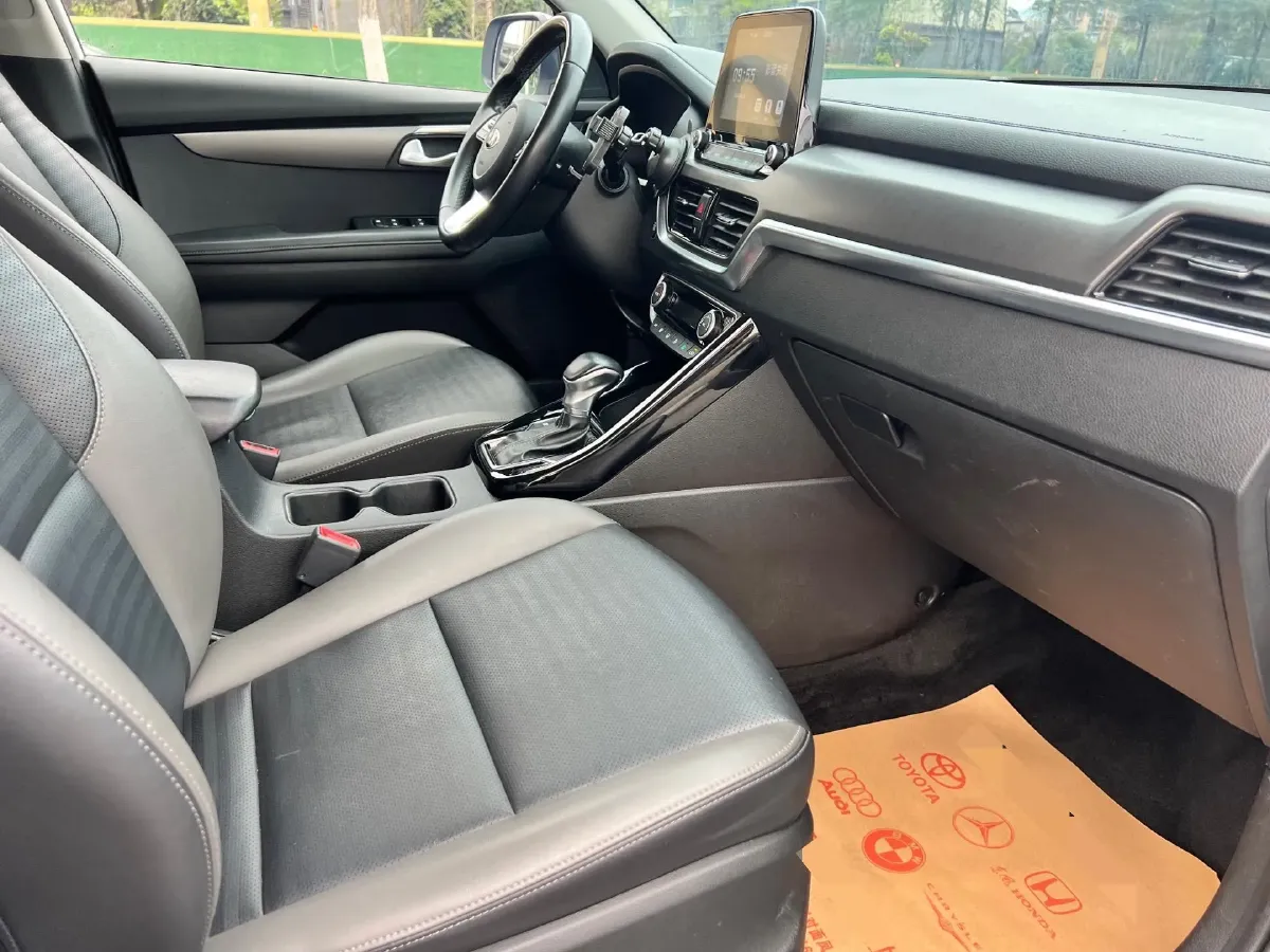 2019 Kia Sportage R 2.0L 160HP L4 6AT,autocango,china used car exporter,china ev exporter,chinese used car exporter,chinese used ev exporter