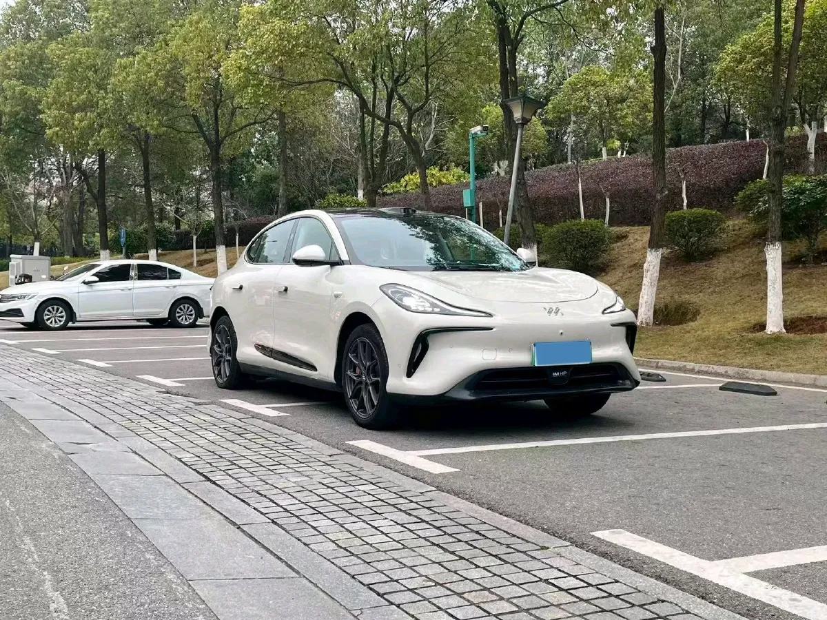 2023 IM LS6 BEV 100KWH,autocango,china used car exporter,china ev exporter,chinese used car exporter,chinese used ev exporter