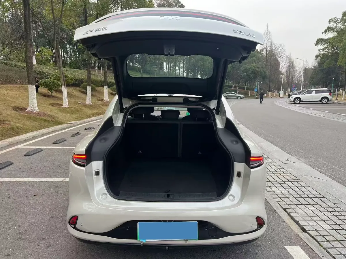 2023 IM LS6 BEV 100KWH,autocango,china used car exporter,china ev exporter,chinese used car exporter,chinese used ev exporter