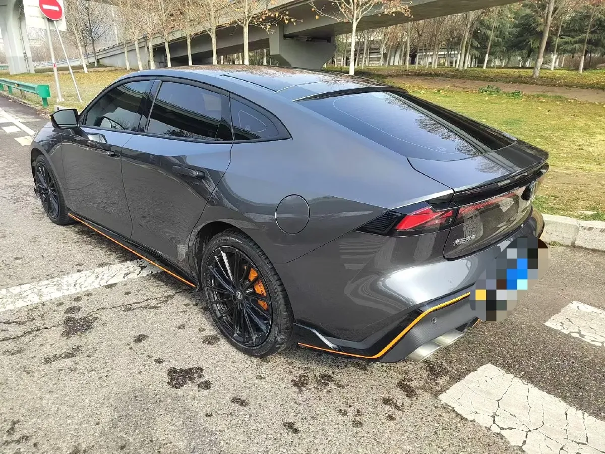 2022 ChangAn UNI-V 1.5T 188HP L4 7DCT,autocango,china used car exporter,china ev exporter,chinese used car exporter,chinese used ev exporter