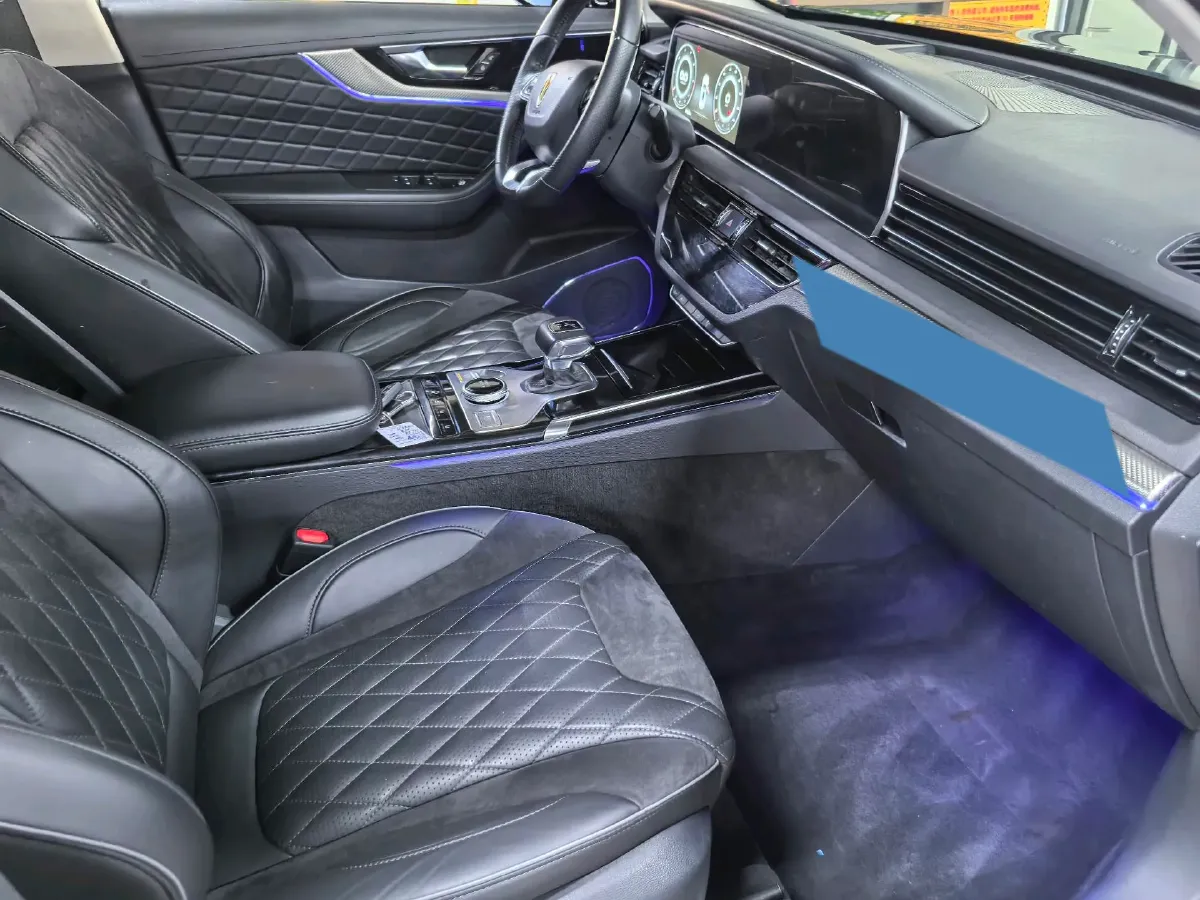 2019 HongQi HS5 2.0T 224HP L4 6AT,autocango,china used car exporter,china ev exporter,chinese used car exporter,chinese used ev exporter