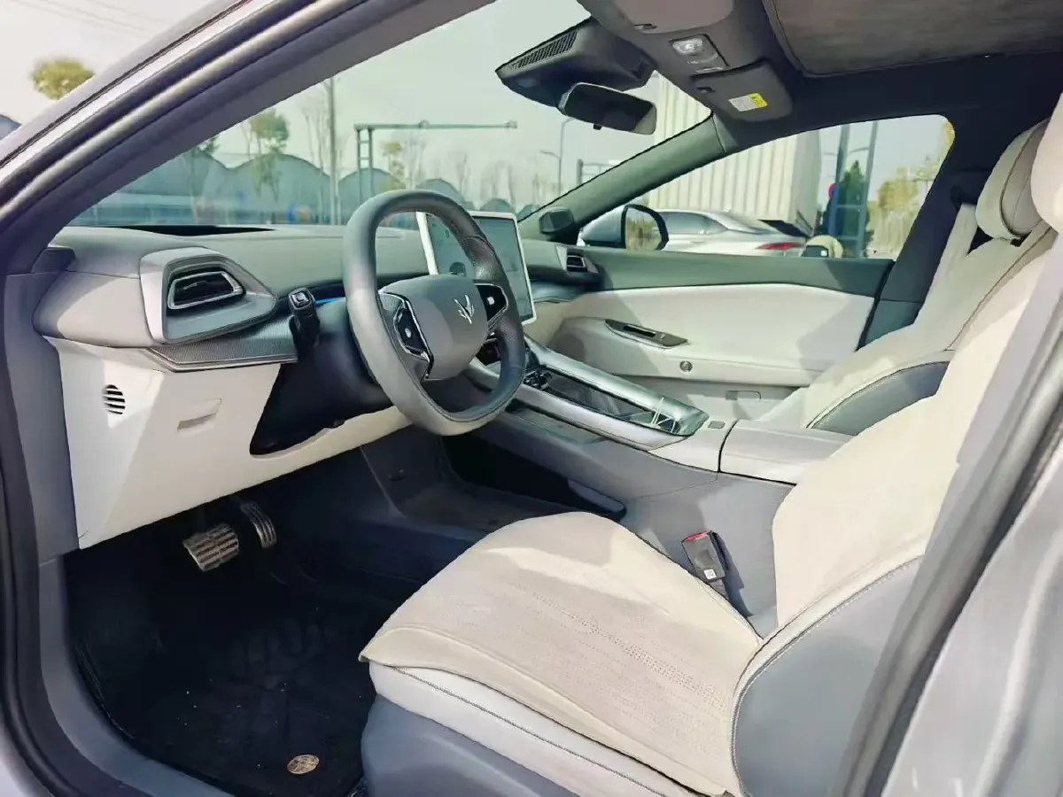 2025 ARCFOX αS5 BEV,autocango,china used car exporter,china ev exporter,chinese used car exporter,chinese used ev exporter