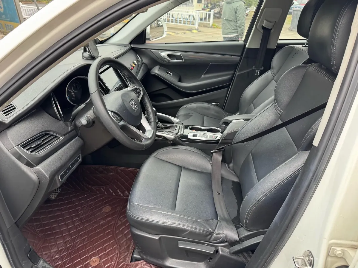 2017 Zotye SR7 1.5T 150HP L4 CVT,autocango,china used car exporter,china ev exporter,chinese used car exporter,chinese used ev exporter