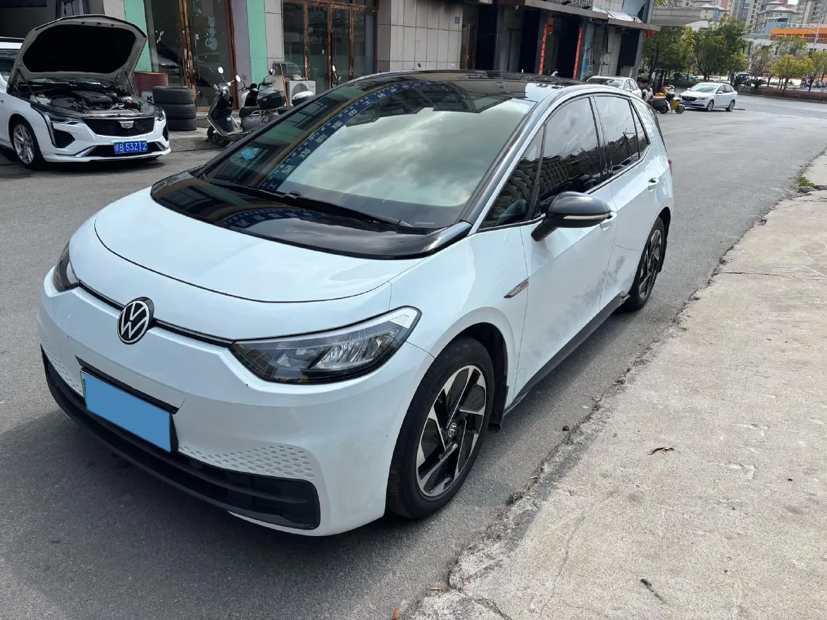 2023 Volkswagen Golf 1.4T 150HP L4 7DCT,autocango,china used car exporter,china ev exporter,chinese used car exporter,chinese used ev exporter