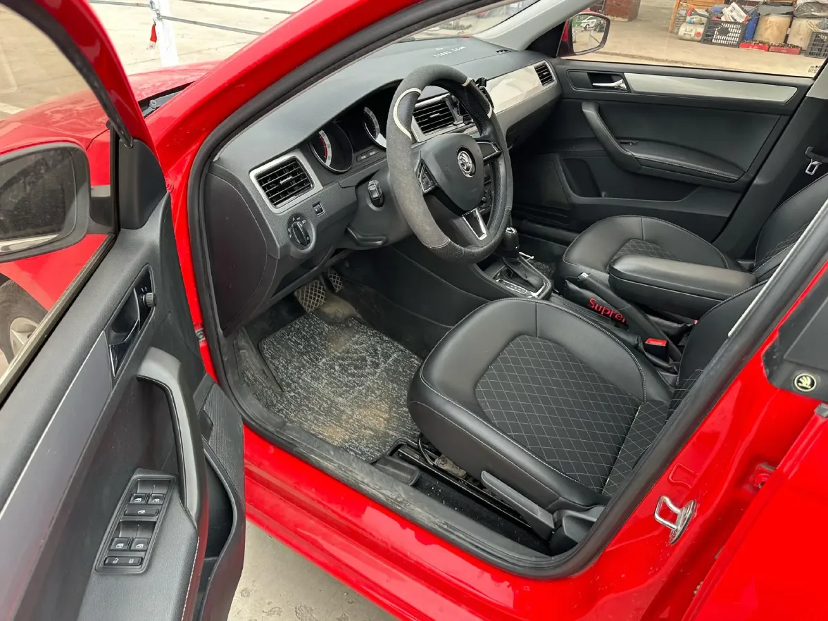 2018 Skoda Rapid Spaceback 1.6L 110HP L4 6AT,autocango,china used car exporter,china ev exporter,chinese used car exporter,chinese used ev exporter