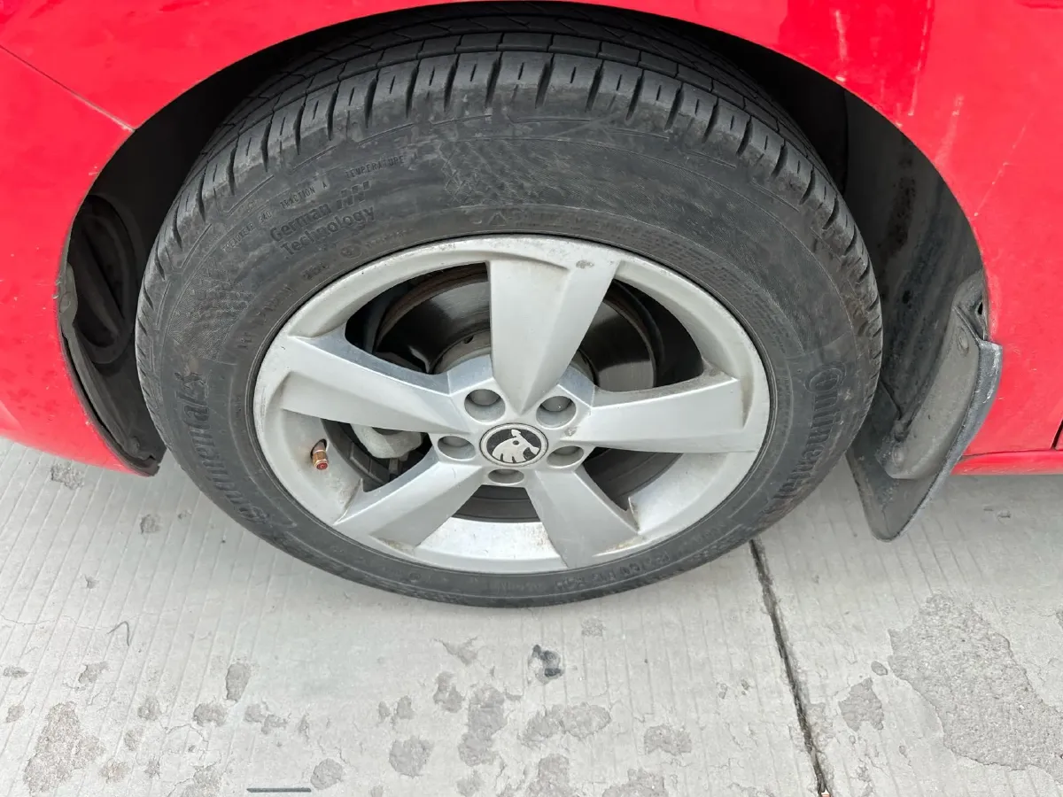 2018 Skoda Rapid Spaceback 1.6L 110HP L4 6AT,autocango,china used car exporter,china ev exporter,chinese used car exporter,chinese used ev exporter