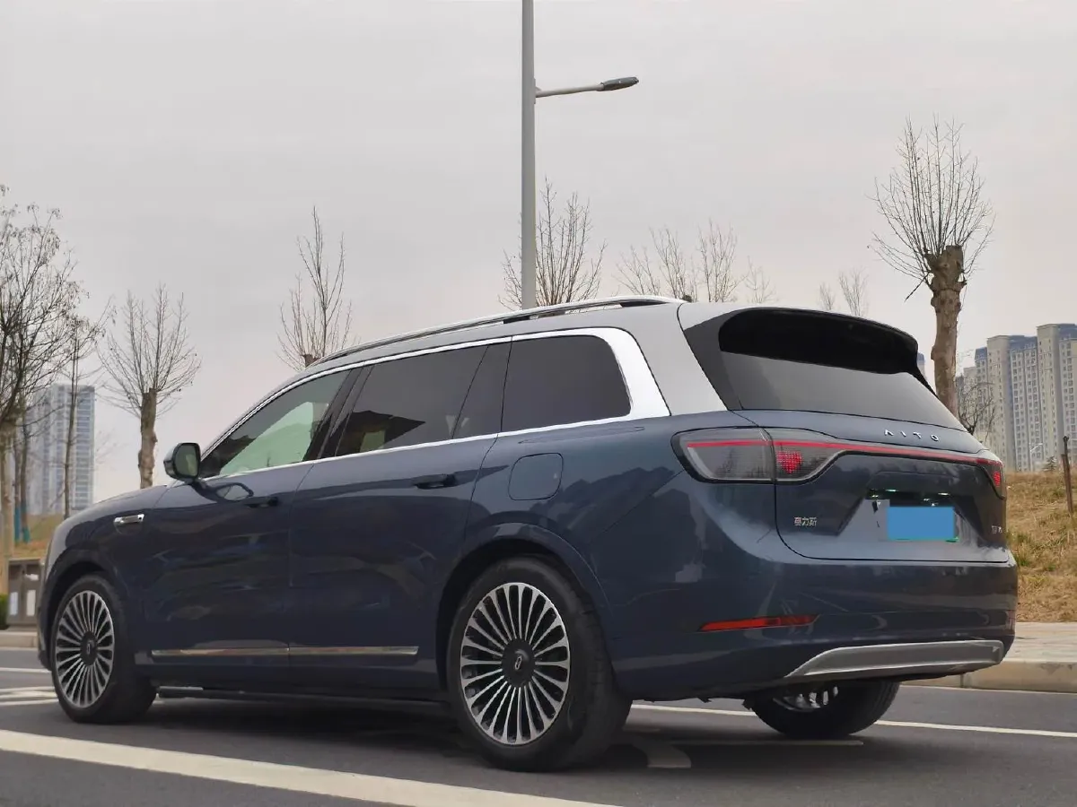 2024 AITO AITO M9 1.5T 152HP L4 REEV 52KWH,autocango,china used car exporter,china ev exporter,chinese used car exporter,chinese used ev exporter