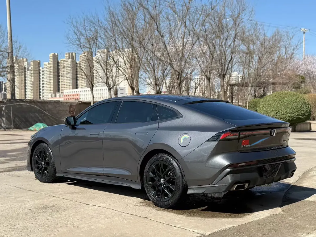 2023 ChangAn UNI-V 1.5T 188HP L4 7DCT,autocango,china used car exporter,china ev exporter,chinese used car exporter,chinese used ev exporter